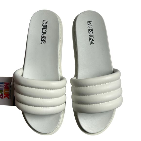 Muk Luks Women's Sun Catcher White Slip-On Sandals White Size 9 New - Picture 2 of 9